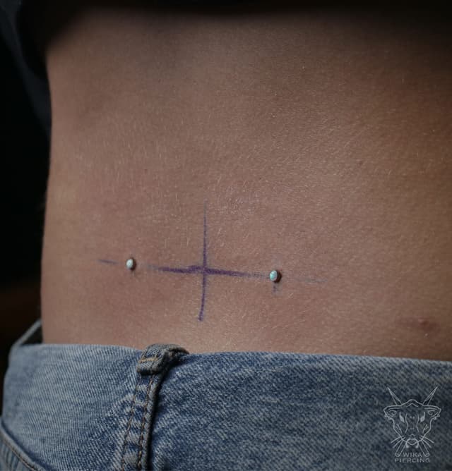 Blue Rose Tattoo · Piercing 3