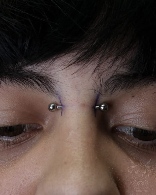 Blue Rose Tattoo · Piercing 28