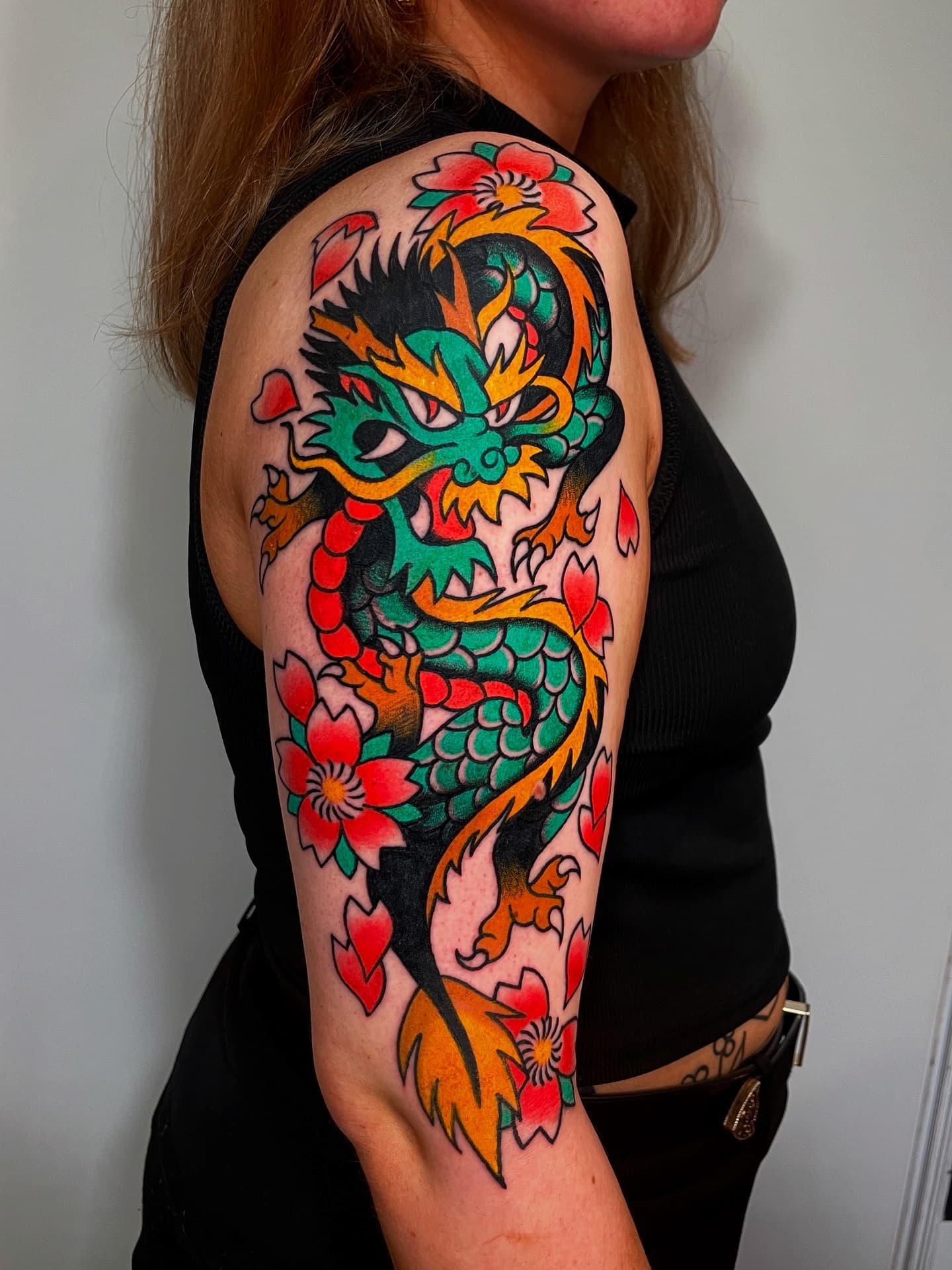 Lara Schild tatuaje 5